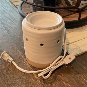 White Ceramic Electric Wax Warmer